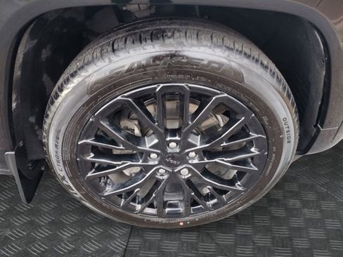 Used 2021 Jeep Grand Cherokee L Summit image 23