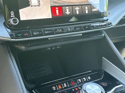 New 2026 Jeep Grand Wagoneer Limited image 32