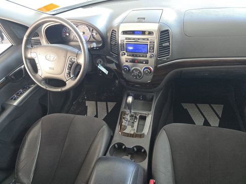 Used 2010 Hyundai Santa Fe SE image 18