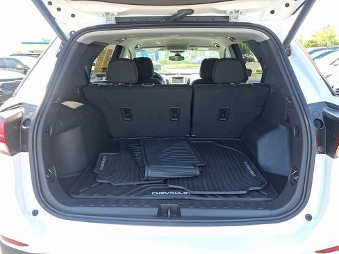 Used 2023 Chevrolet Equinox LT FWD image 29
