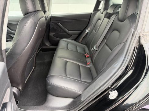 Used 2018 Tesla Model 3 Long Range image 25