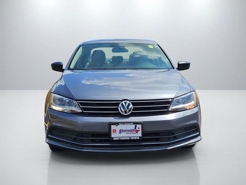 Used 2016 Volkswagen Jetta S image 2