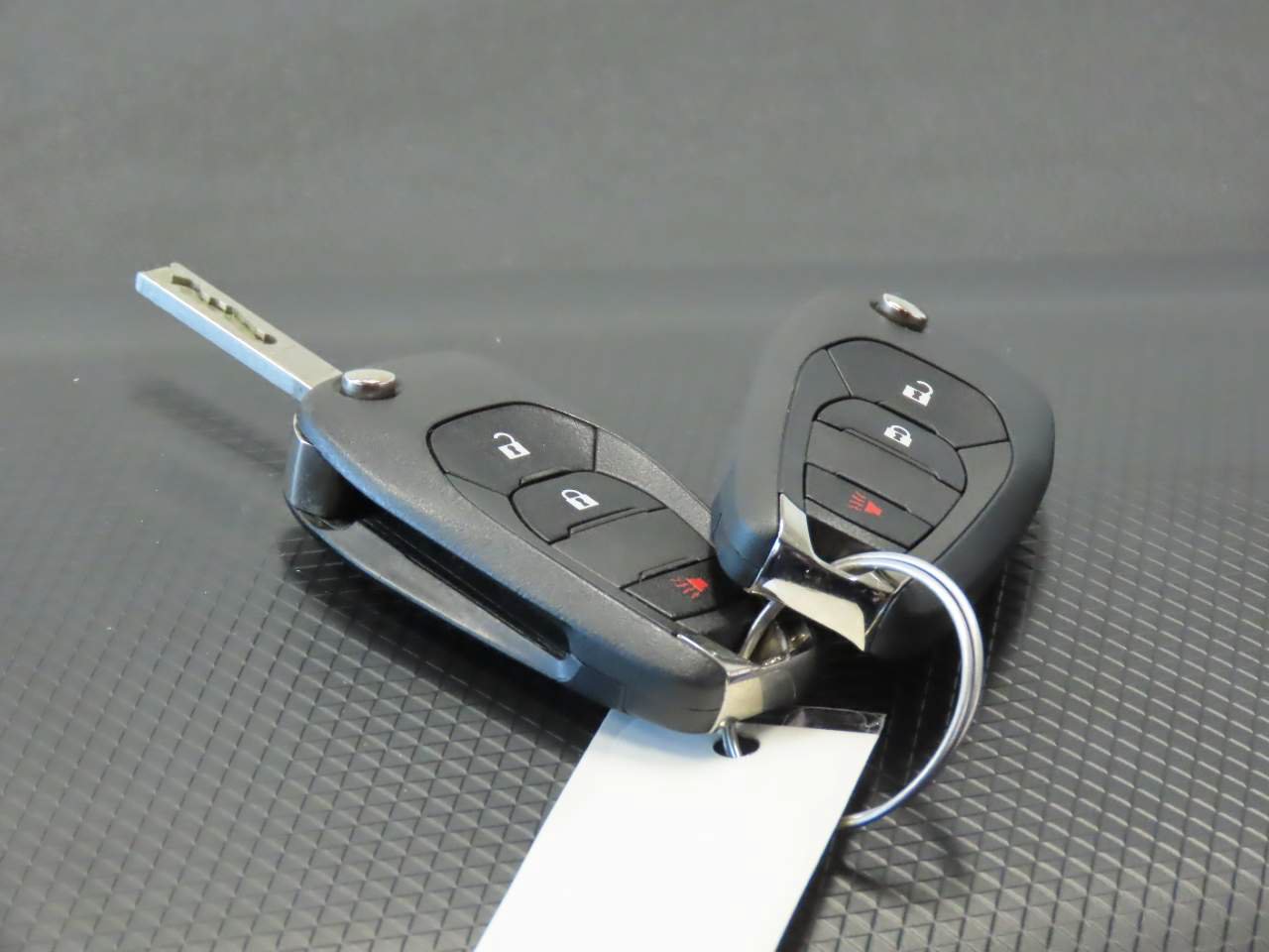 Used 2025 Chevrolet Trax LS FWD image 17