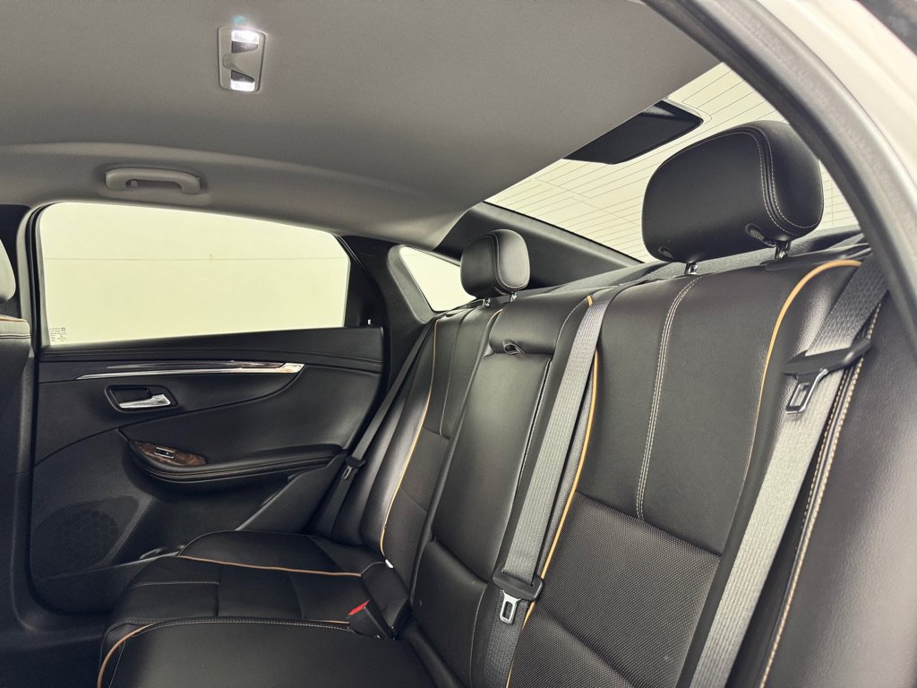Used 2015 Chevrolet Impala LTZ FWD image 19