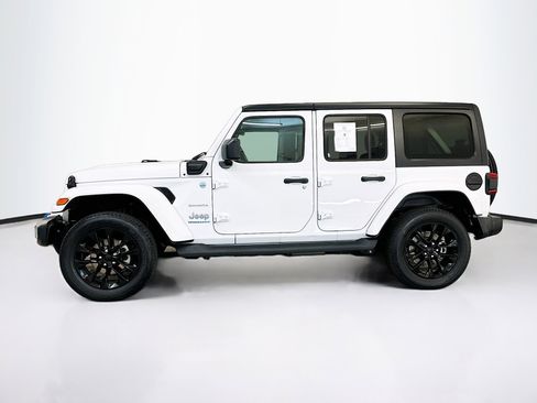 Used 2023 Jeep Wrangler Sahara w/ Cold Weather Group image 4