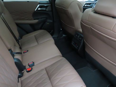 New 2026 Mitsubishi Outlander SEL FWD image 25