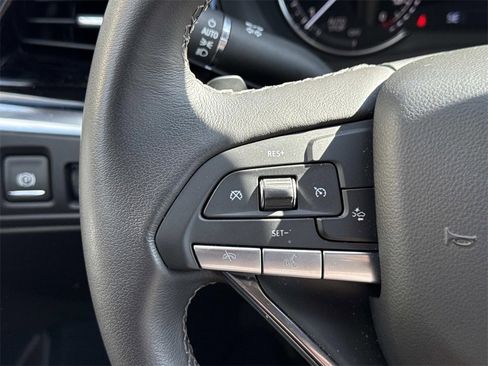 New 2025 Cadillac XT6 Luxury image 25