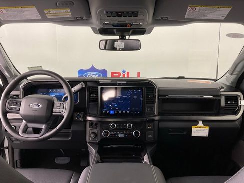 New 2026 Ford F250 Lariat w/ Black Appearance Package AWD/4WD image 18