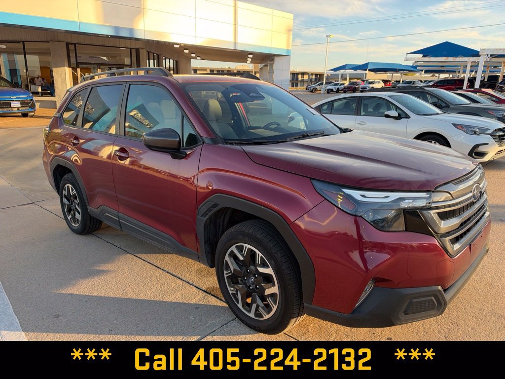 Used 2025 Subaru Forester Premium AWD/4WD image 12