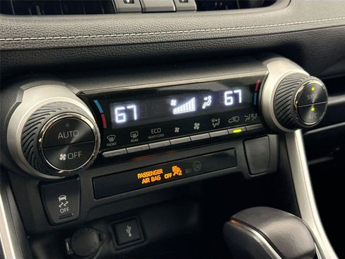 Certified 2022 Toyota RAV4 XLE Premium AWD/4WD image 25