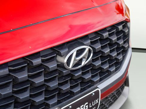 Used 2023 Hyundai Santa Fe SEL image 3