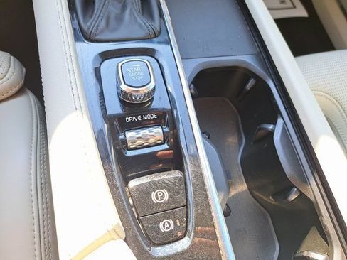 Used 2021 Volvo XC90 T6 Inscription w/ Advanced Package AWD/4WD image 20