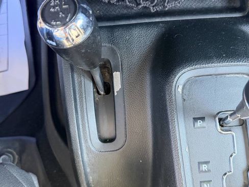 Used 2018 Jeep Wrangler Unlimited Sport S AWD/4WD image 21