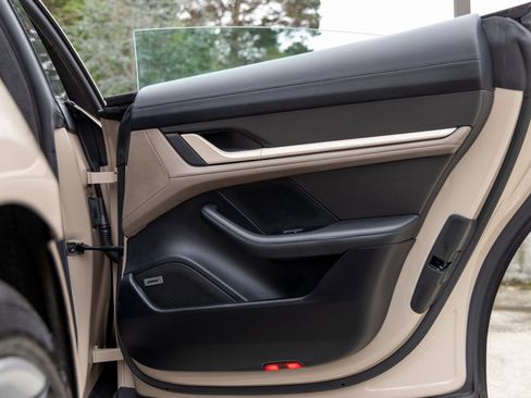 Certified 2021 Porsche Taycan Turbo S image 43