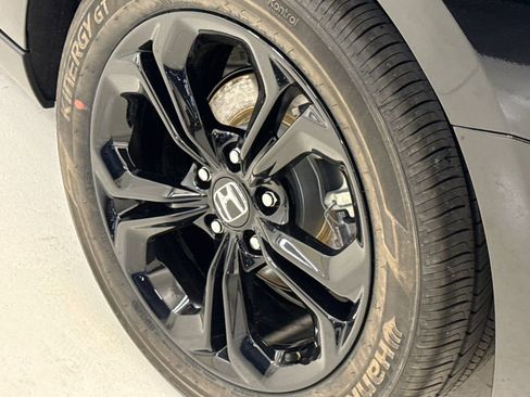 Certified 2025 Honda Accord SE image 11