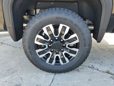 New 2026 GMC Sierra 3500 Denali Ultimate AWD/4WD image 6