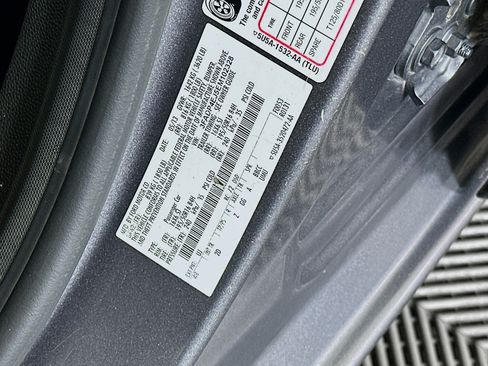 Used 2014 Ford Fiesta SE w/ Equipment Group 201A FWD image 12