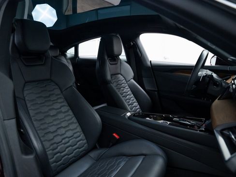 Used 2022 Audi e-tron GT Premium Plus image 23