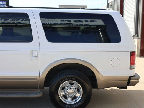 Used 2005 Ford Excursion Eddie Bauer image 12