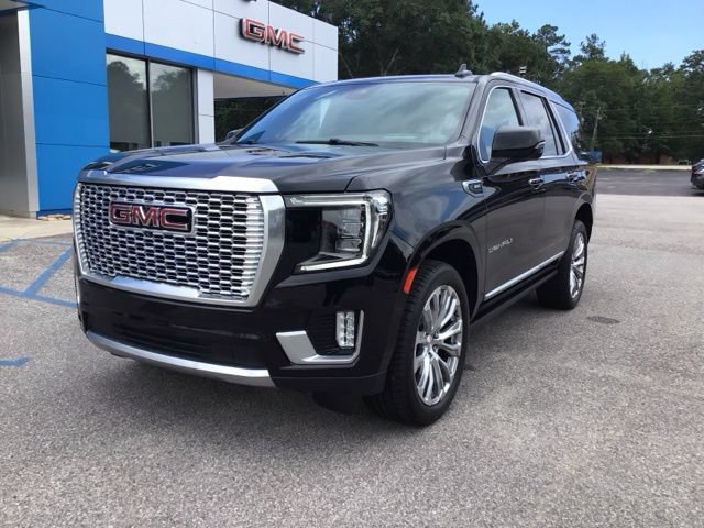 Used 2024 GMC Yukon Denali w/ LPO, Floor Liner Package AWD/4WD image 1