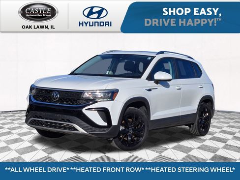 Used 2023 Volkswagen Taos SE w/ Panoramic Sunroof Package image 1