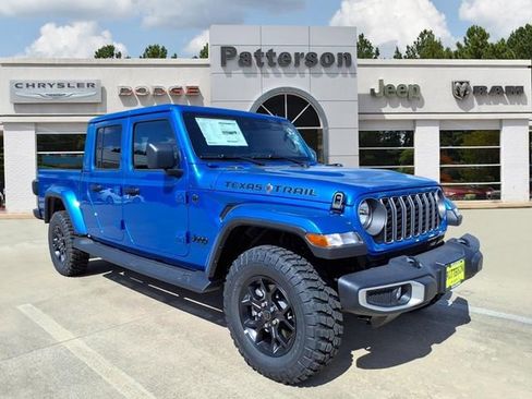 New 2025 Jeep Gladiator Sport AWD/4WD image 1