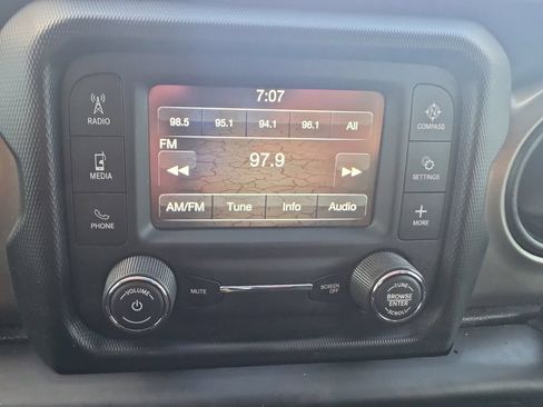 Used 2019 Jeep Wrangler Unlimited Sport S AWD/4WD image 20