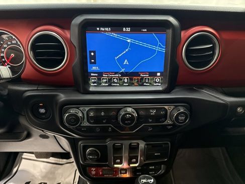 Used 2020 Jeep Wrangler Rubicon w/ LED Lighting Group AWD/4WD image 23