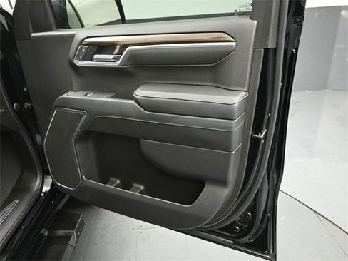 Used 2023 Chevrolet Silverado 1500 LT image 31