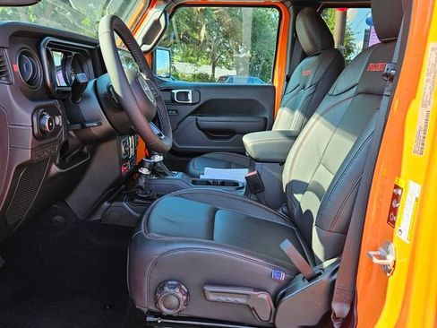 New 2025 Jeep Wrangler Unlimited Rubicon w/ Convenience Group image 3