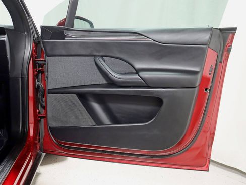 Used 2023 Tesla Model X Plaid image 34