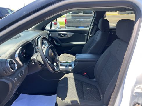 Used 2019 Chevrolet Blazer LT FWD image 23