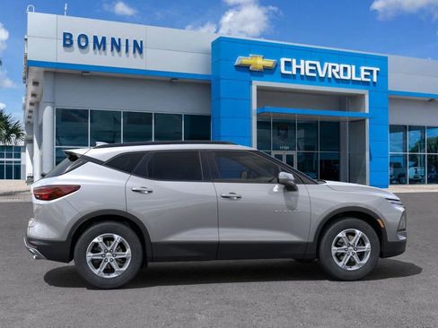 New 2025 Chevrolet Blazer LT image 5