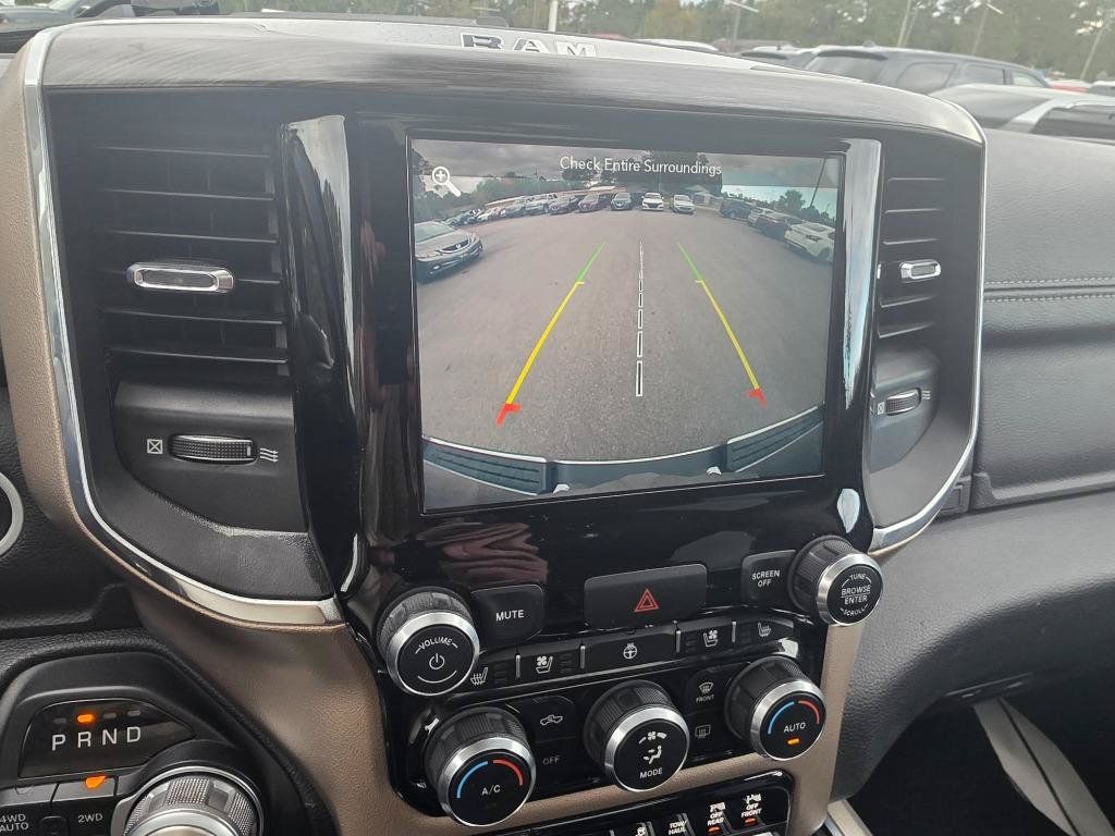 Used 2019 RAM 1500 Laramie AWD/4WD image 17