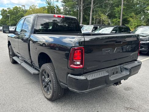 Used 2025 RAM 2500 Big Horn AWD/4WD image 6