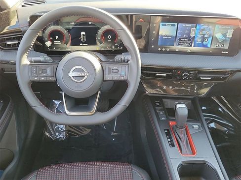 New 2026 Nissan Kicks SR image 5