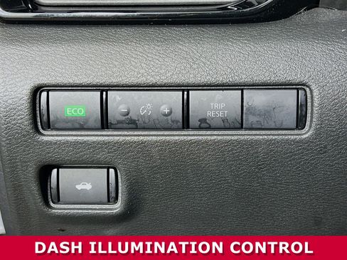 Used 2022 Nissan Sentra SR w/ Trunk Package image 13