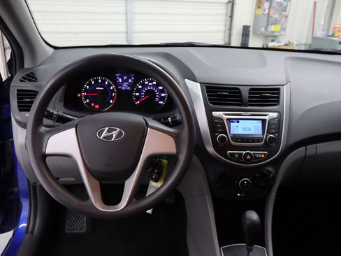 Used 2014 Hyundai Accent GLS FWD image 14