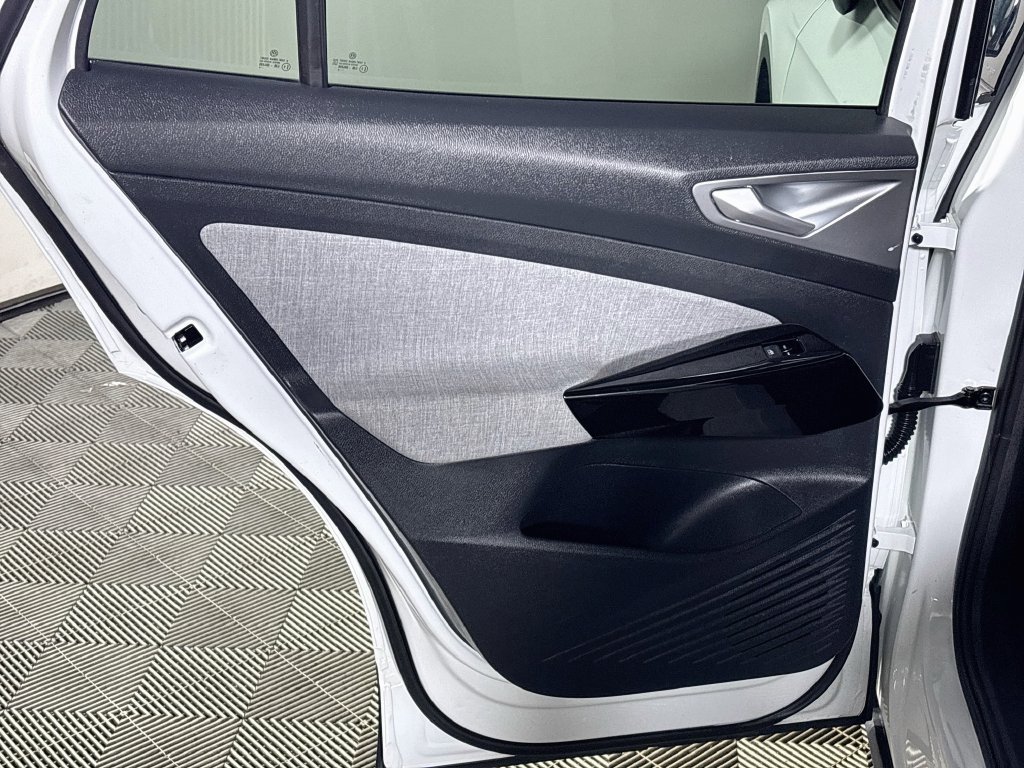 Certified 2024 Volkswagen ID.4 2WD image 20