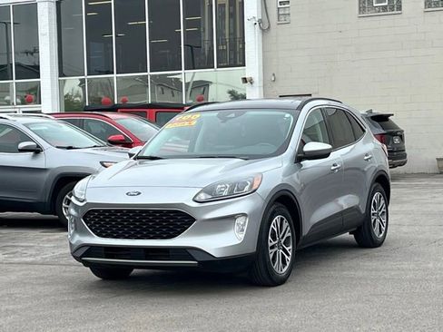 Used 2022 Ford Escape SEL w/ Technology Package FWD image 5