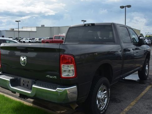 Used 2024 RAM 2500 Tradesman w/ Chrome Appearance Group AWD/4WD image 5