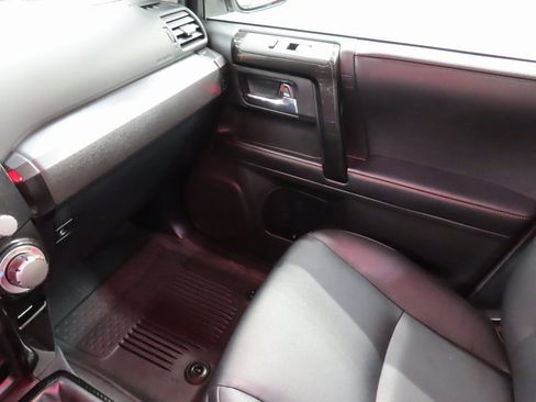 Used 2021 Toyota 4Runner Venture image 20