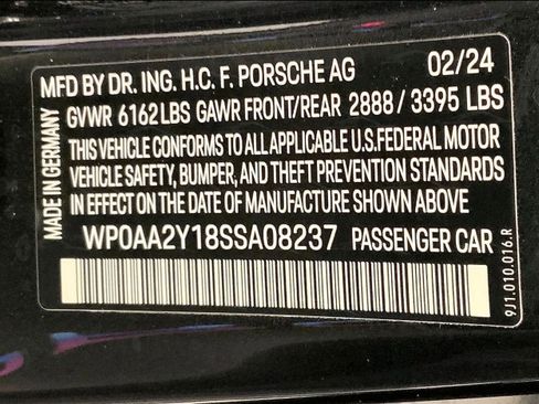 Used 2025 Porsche Taycan image 32