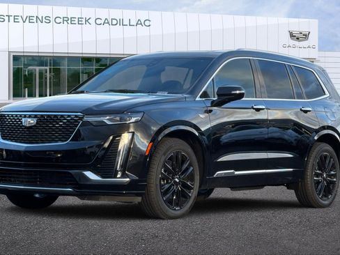 Used 2025 Cadillac XT6 Luxury FWD image 7