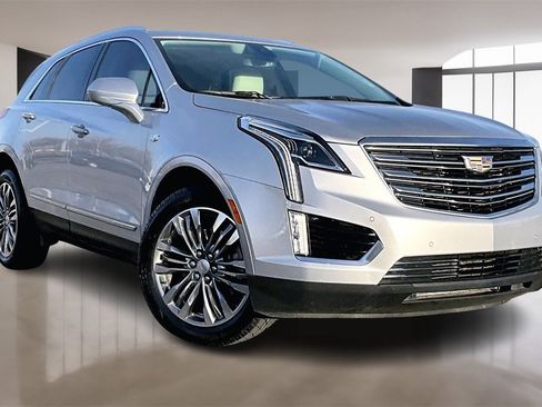 Used 2017 Cadillac XT5 Premium Luxury image 11