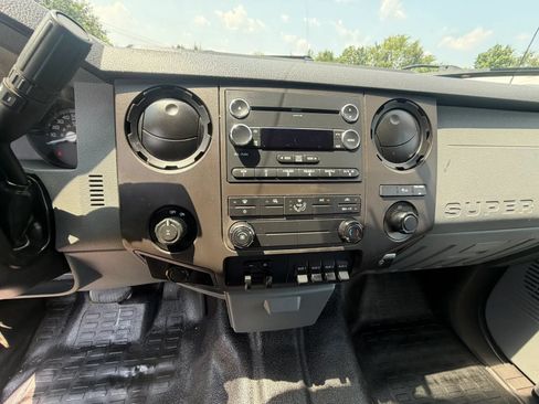 Used 2016 Ford F250 XL w/ Power Equipment Group RWD image 13