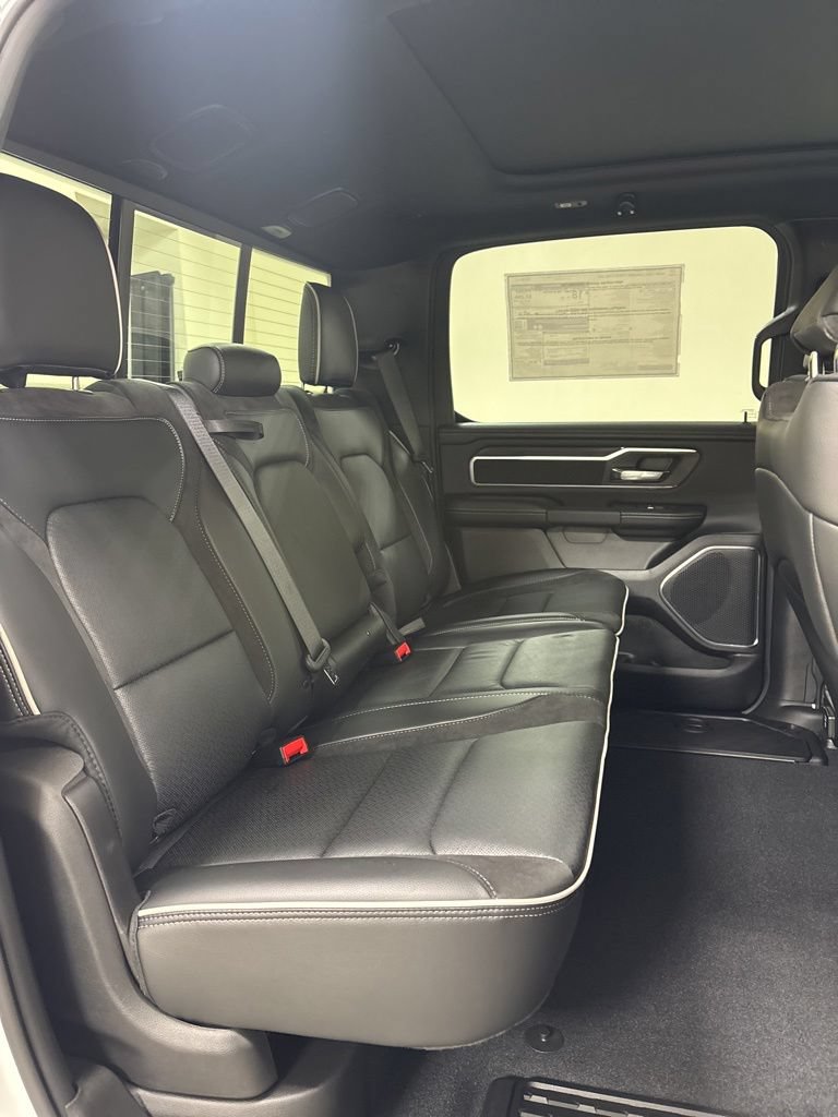 New 2026 RAM 1500 Laramie w/ Laramie Preferred Package AWD/4WD image 34