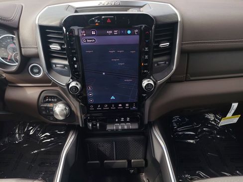 New 2026 RAM 1500 Laramie AWD/4WD image 3