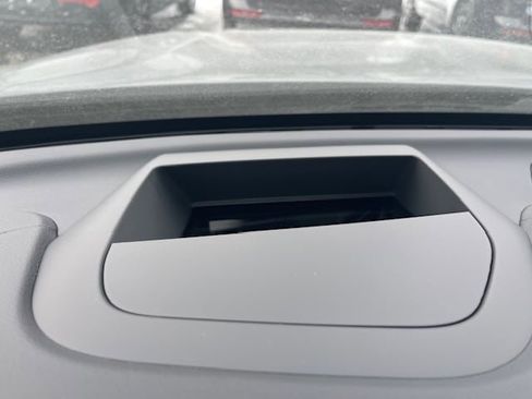 New 2026 Volvo XC60 B5 Ultra w/ Climate Package image 12