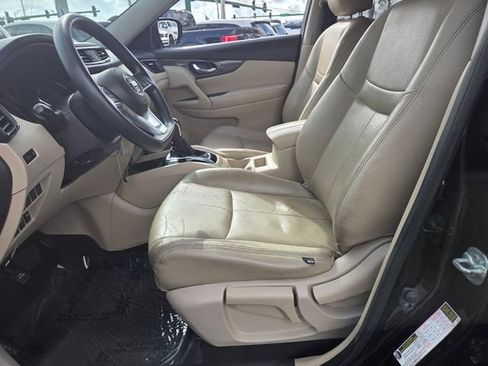 Used 2017 Nissan Rogue S FWD image 9